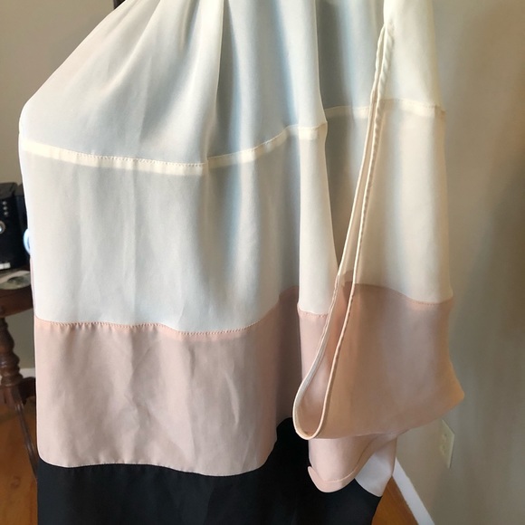 Ann Taylor Loft Blouse, L - Picture 3 of 4